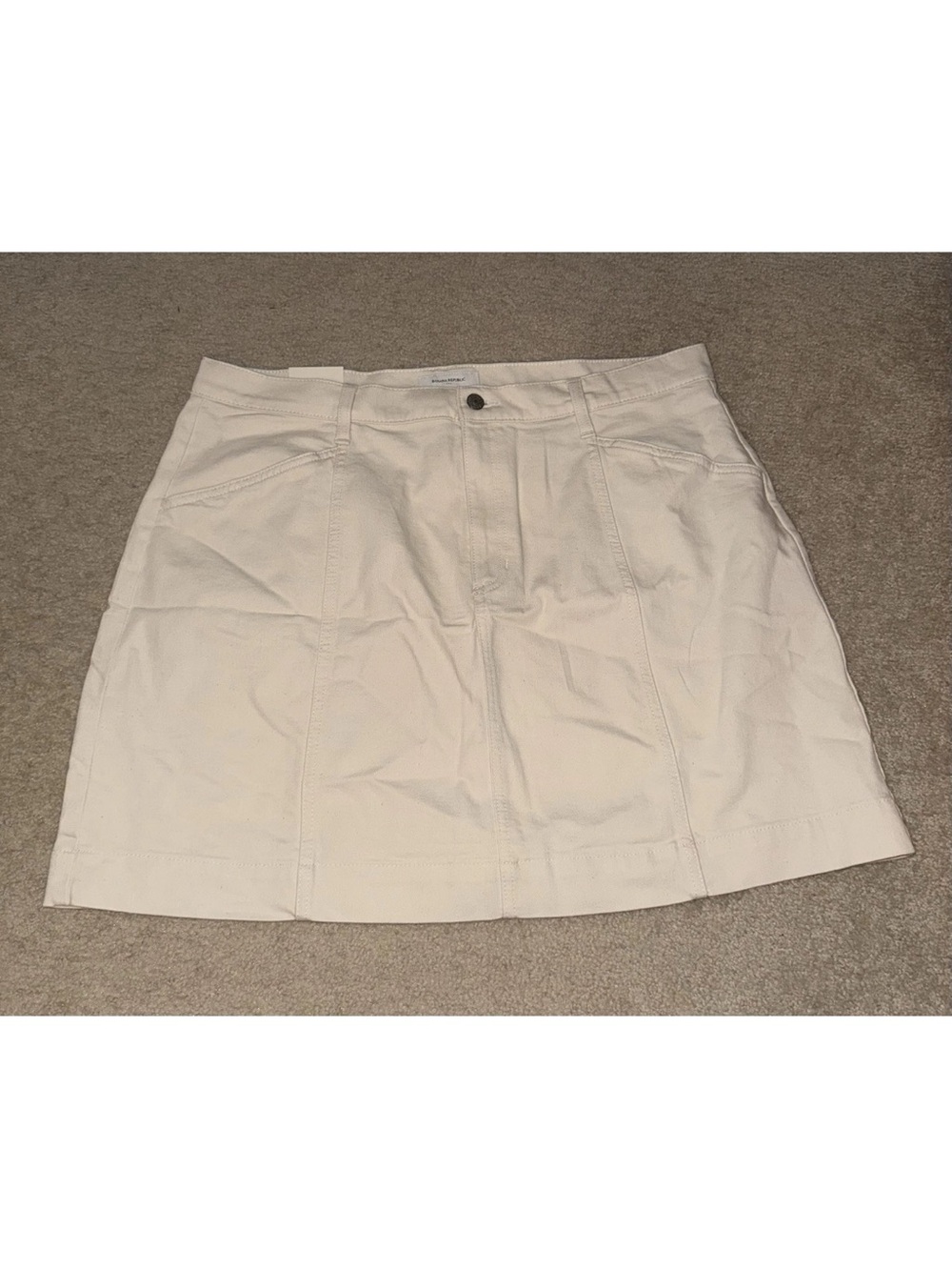 Banana Republic White Pieced Denim Mini Skirt- Size 18